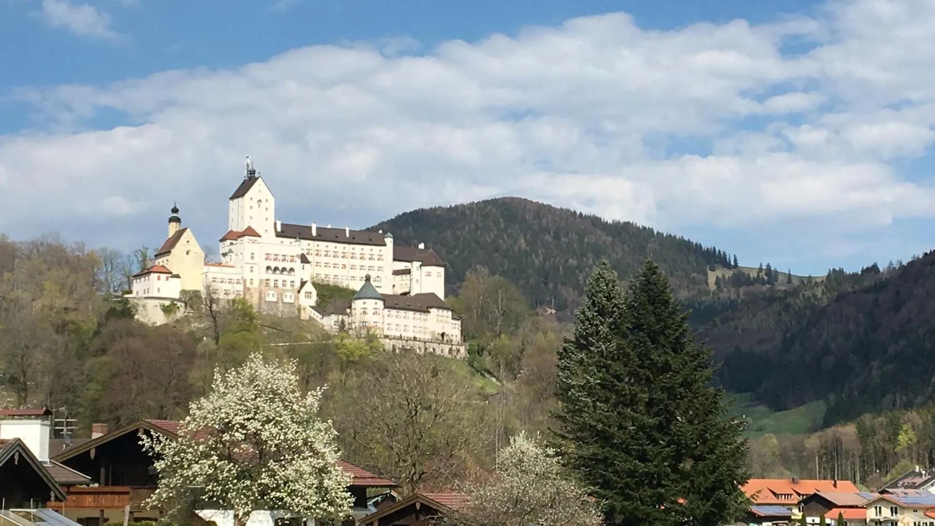 Ciao-Aschau Haus Zur Burg Apartment Terrassenstueberl 113 Aschau im Chiemgau 0*,  Germany